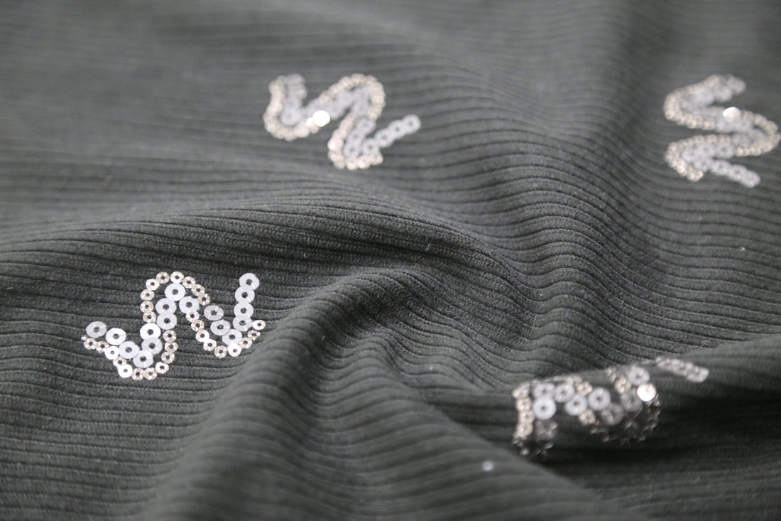 Regenerated-Fiber-vs.-Synthetic-Fiber-A-Comprehensive-Comparison-of-Environmental-Impact-Durability-and-Cost Joomme Fabric Shop