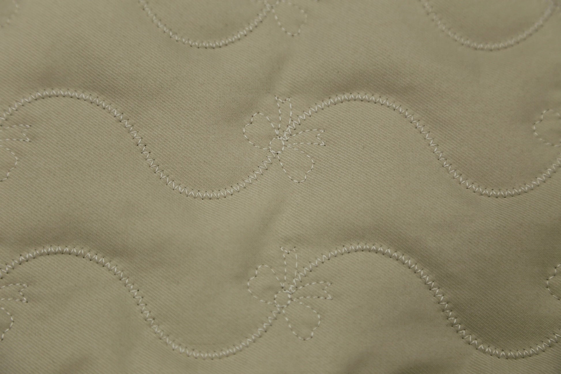 Off-White Quilted Cotton Fabric - 3D Floral Wave Embroidery Textile for Luxury Loungewear & Boho Home Decor - 145cm OEKO-TEX Joomme Fabric